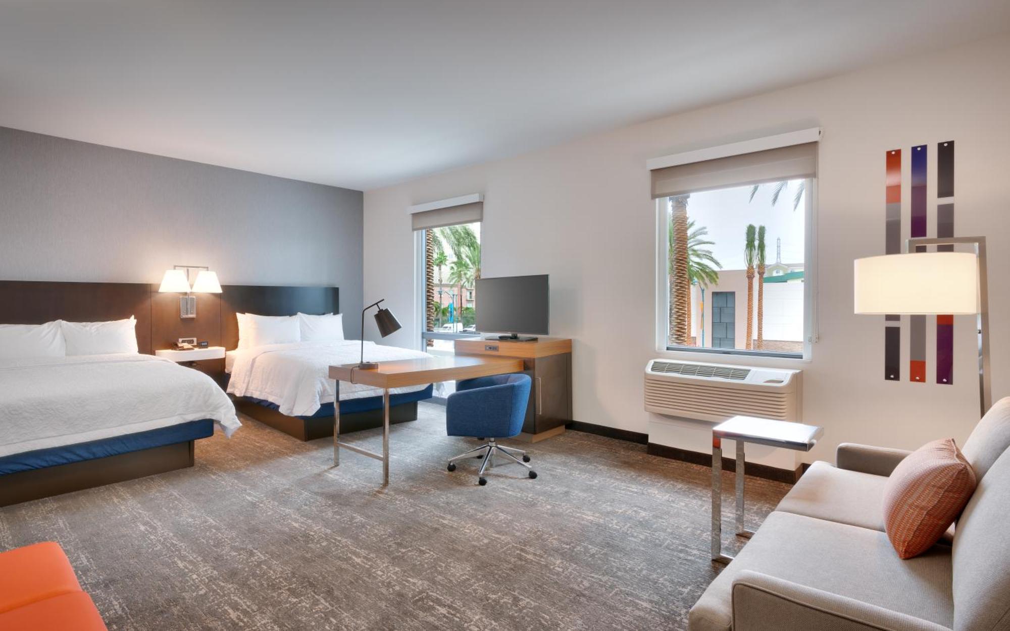 Hampton Inn & Suites Anaheim Resort Convention Center Экстерьер фото
