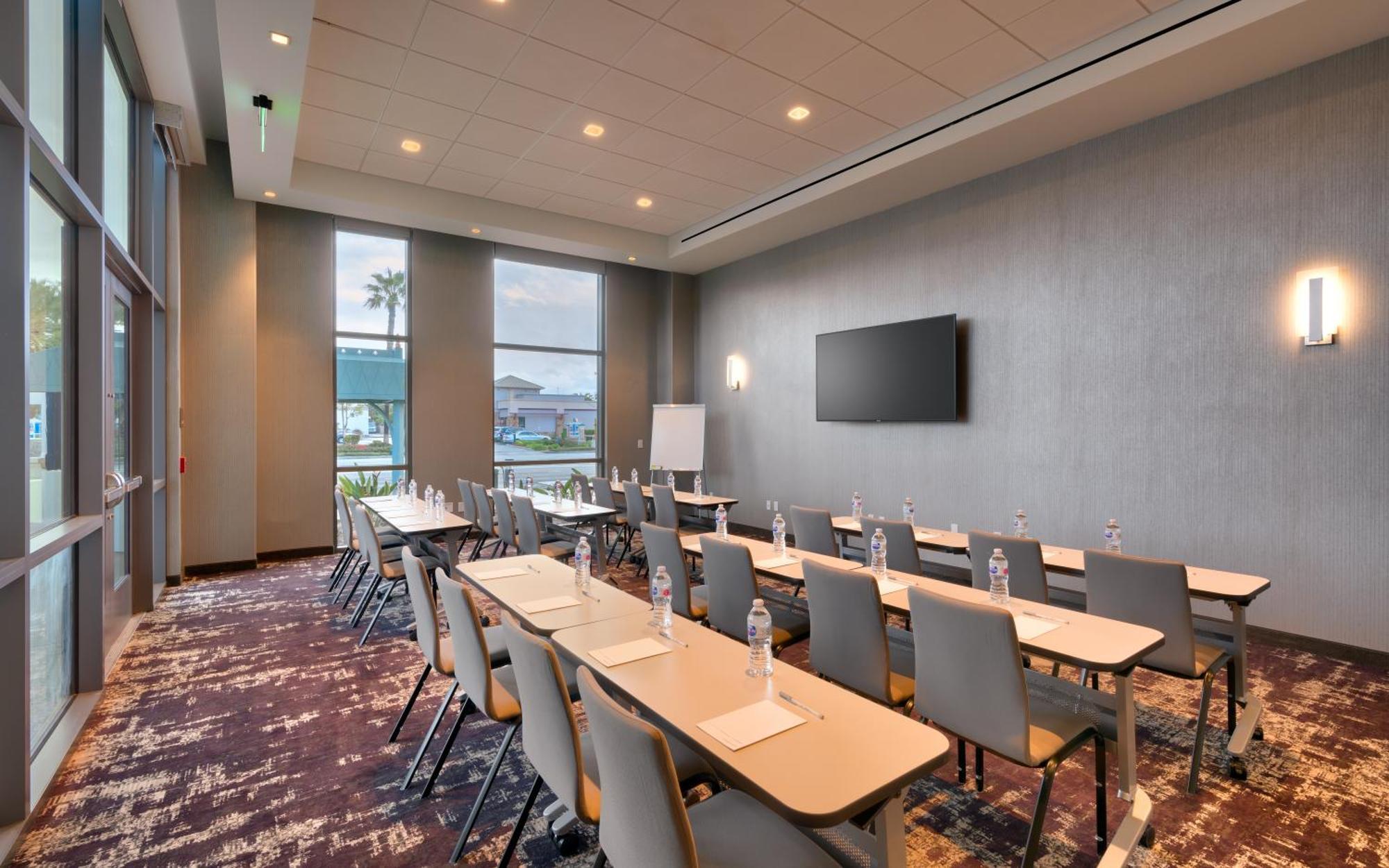 Hampton Inn & Suites Anaheim Resort Convention Center Экстерьер фото