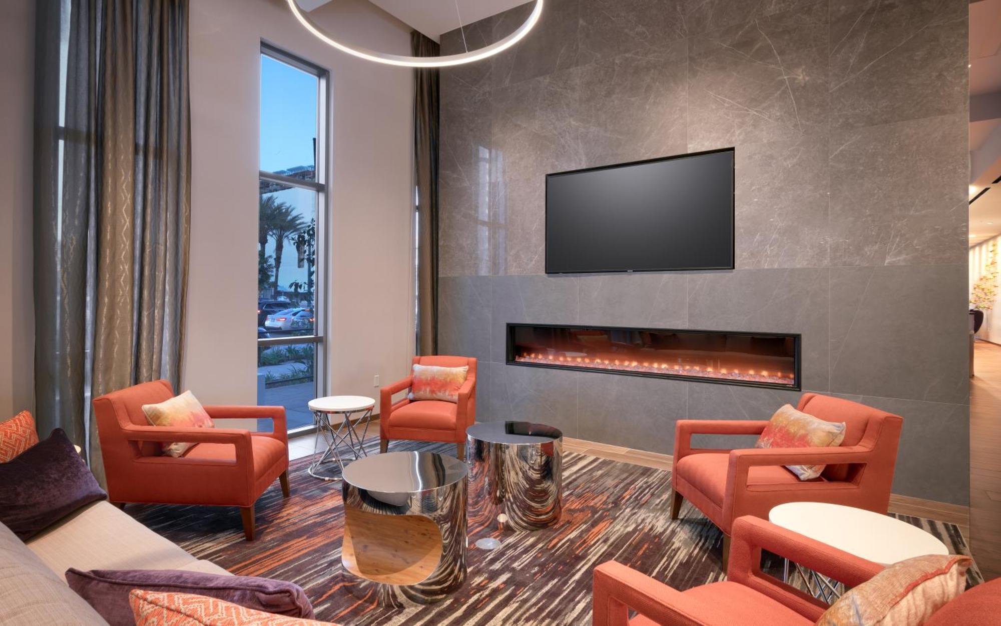 Hampton Inn & Suites Anaheim Resort Convention Center Экстерьер фото
